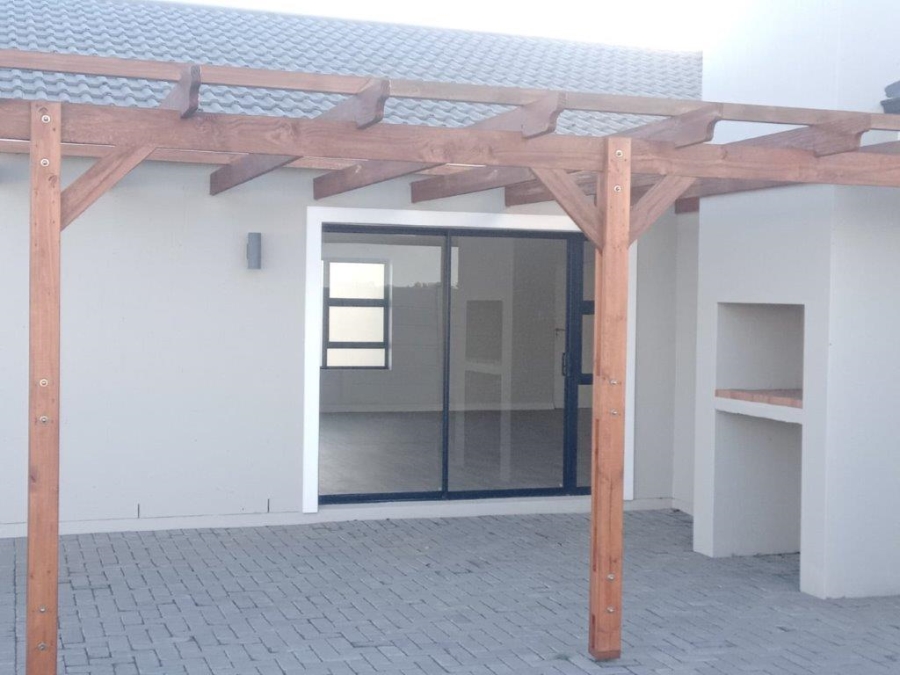 3 Bedroom Property for Sale in Paradise Beach Eastern Cape
